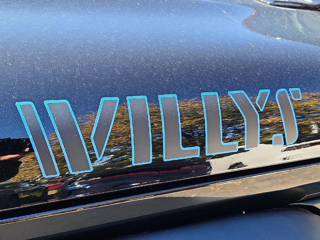 Used 2023 Jeep Wrangler Unlimited w/ Cold Weather Group AWD/4WD image 31