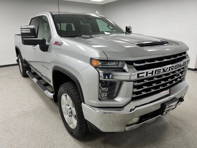 Used 2020 Chevrolet Silverado 2500 LTZ image 2