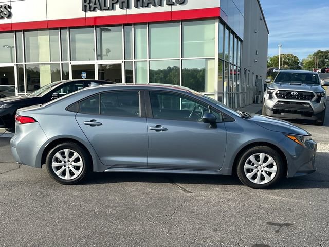 Used 2021 Toyota Corolla LE image 2