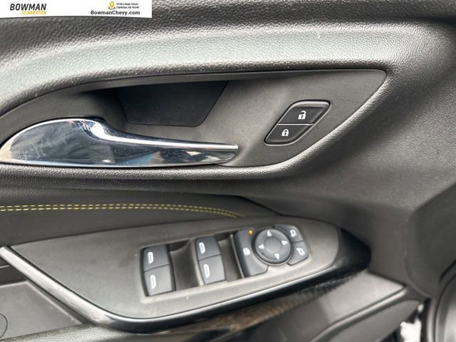 Used 2024 Chevrolet Trax ACTIV w/ Sunroof Package image 14