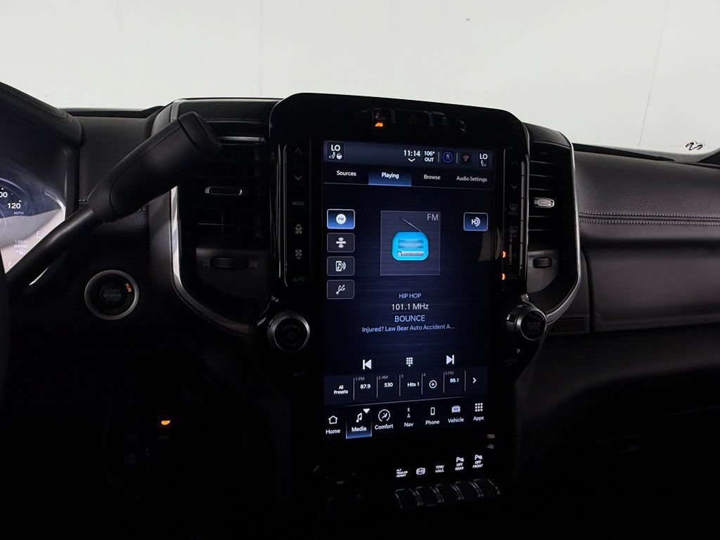 Used 2024 RAM 2500 Laramie w/ Night Edition AWD/4WD image 16