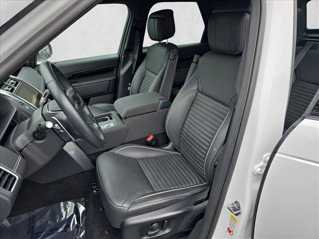 Certified 2023 Land Rover Discovery Metropolitan Edition AWD/4WD image 15