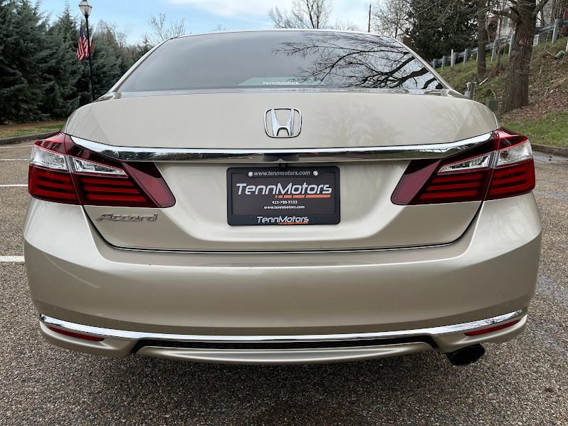 Used 2016 Honda Accord LX image 45