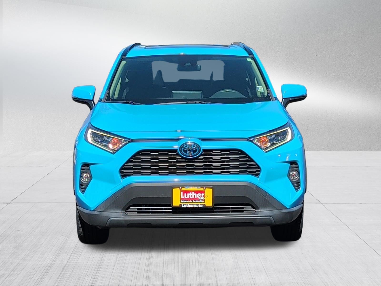 Used 2021 Toyota RAV4 XLE w/ Convenience Package AWD/4WD image 2