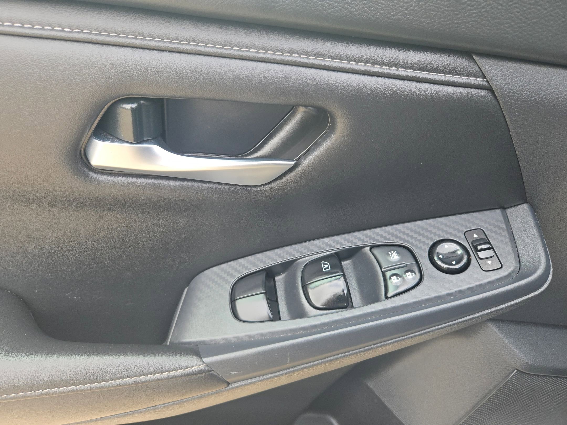 Certified 2024 Nissan Sentra SV FWD image 12