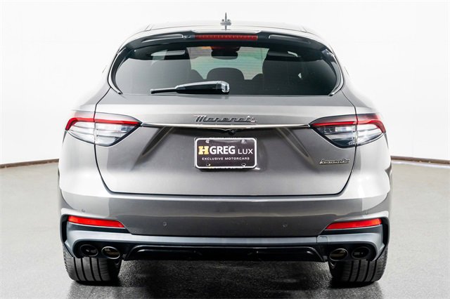 Used 2022 Maserati Levante Modena image 11