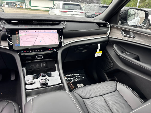 New 2027 Jeep Grand Cherokee Limited AWD/4WD image 12