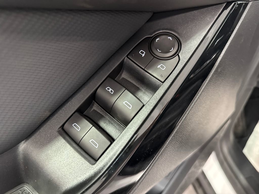 New 2026 Chevrolet Equinox LT w/ Convenience Package II FWD image 33