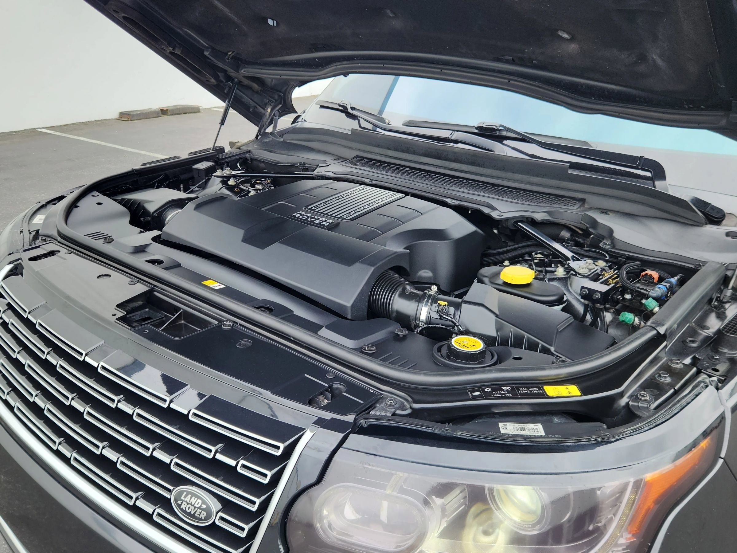 Used 2014 Land Rover Range Rover Autobiography AWD/4WD image 29
