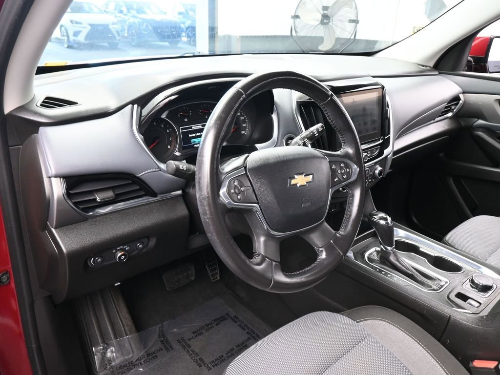 Used 2018 Chevrolet Traverse LT image 10