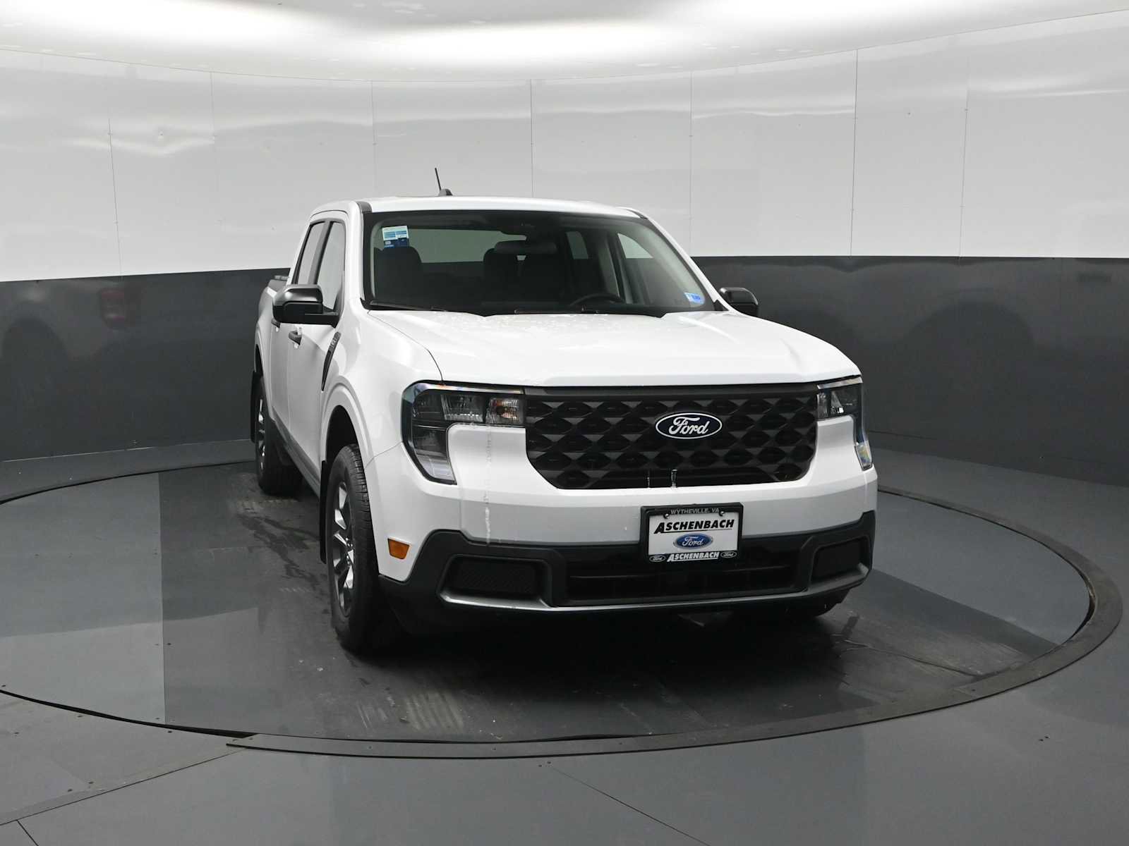 Used 2025 Ford Maverick XLT w/ XLT Luxury Package AWD/4WD image 2