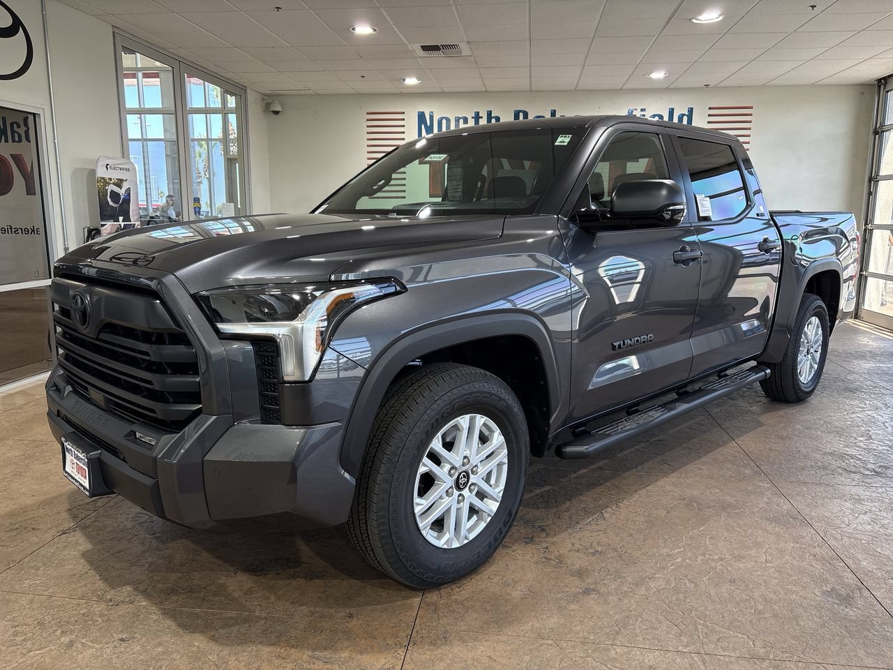New 2026 Toyota Tundra SR5 w/ SR5 Convenience Package