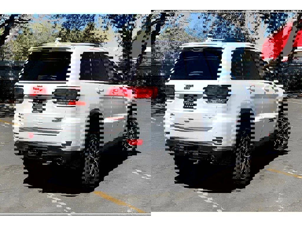 Used 2020 Jeep Grand Cherokee Trailhawk w/ Premium Lighting Group image 14