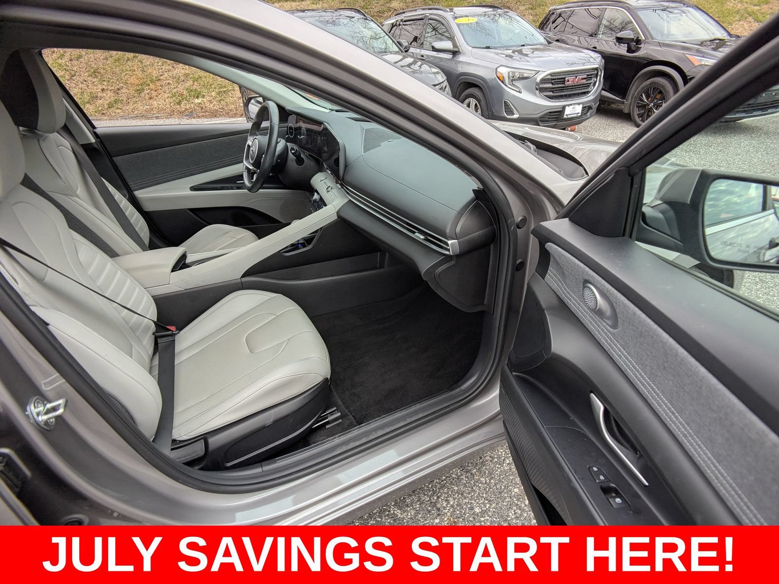 Used 2023 Hyundai Elantra Limited w/ Cargo Package FWD image 15