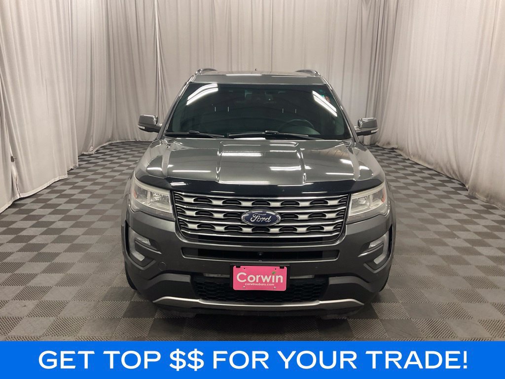 Used 2017 Ford Explorer Limited w/ Equipment Group 301A AWD/4WD image 3