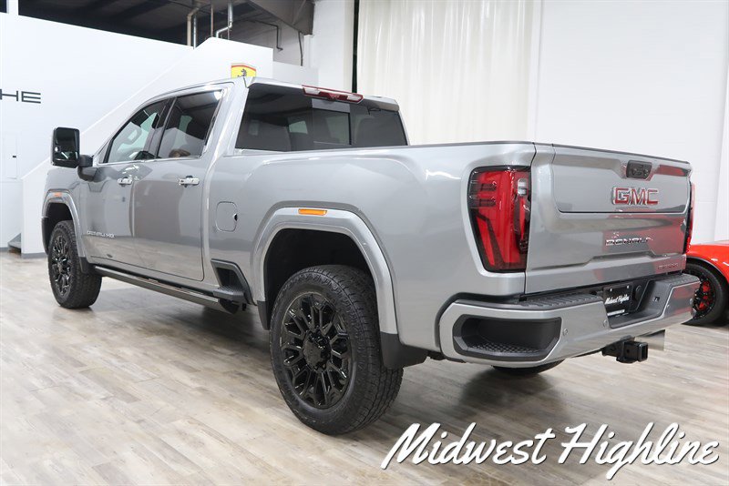 Used 2025 GMC Sierra 2500 Denali w/ Denali Reserve Package AWD/4WD image 10