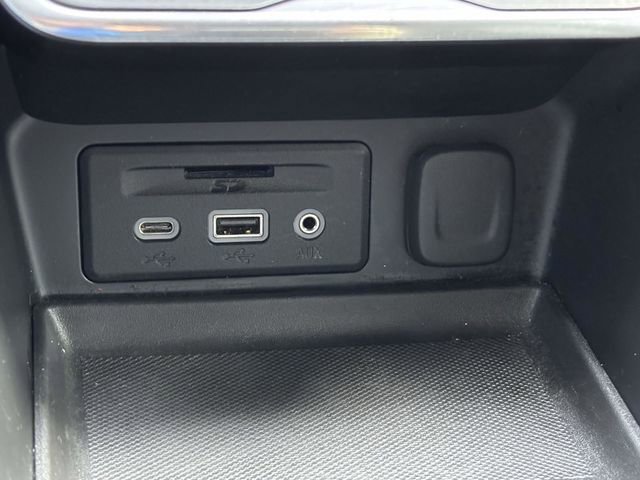 Used 2020 GMC Terrain SLT image 17