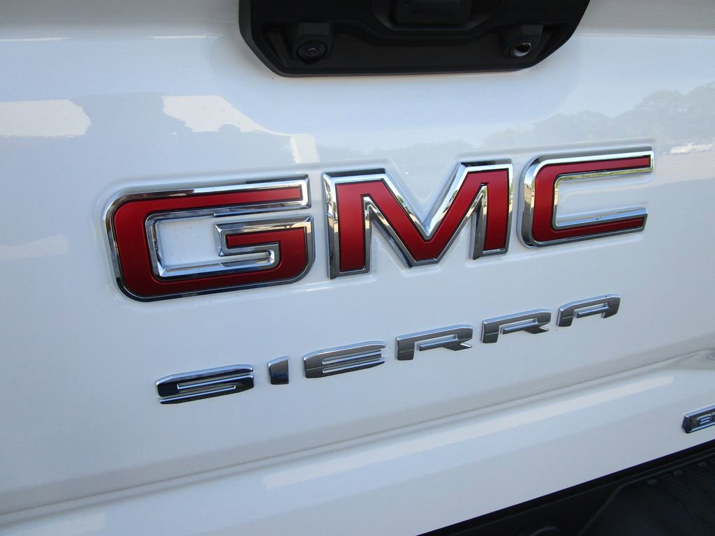 New 2026 GMC Sierra 1500 Elevation image 16