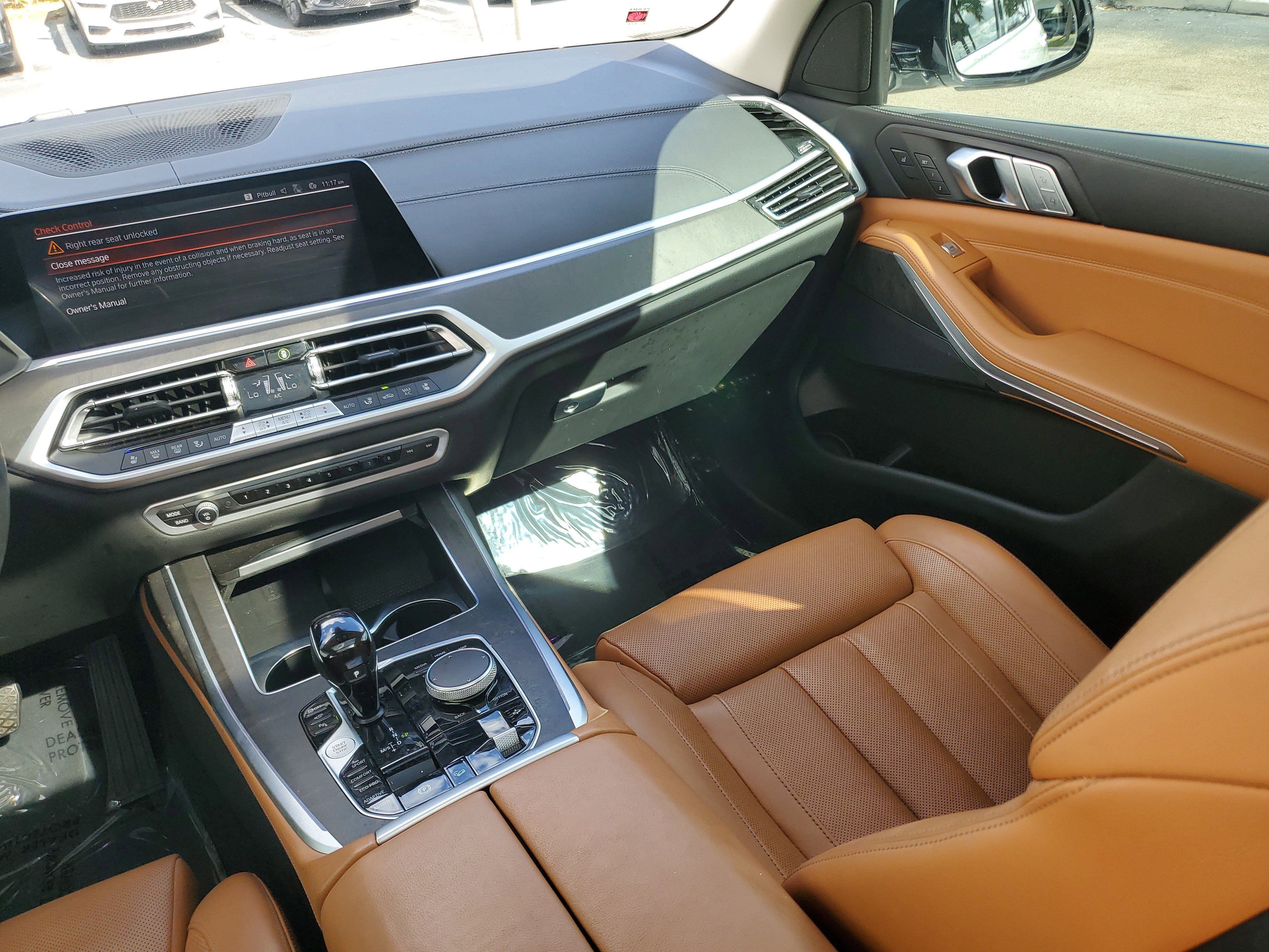 Used 2022 BMW X7 xDrive40i w/ Premium Package image 16