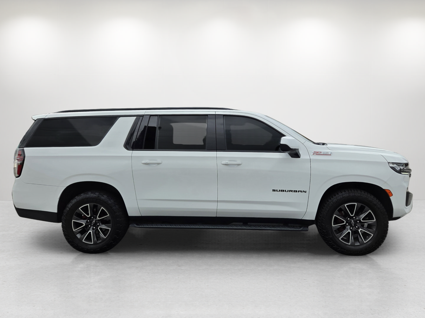 Used 2021 Chevrolet Suburban Z71 w/ Rear Media and Nav Package AWD/4WD image 4