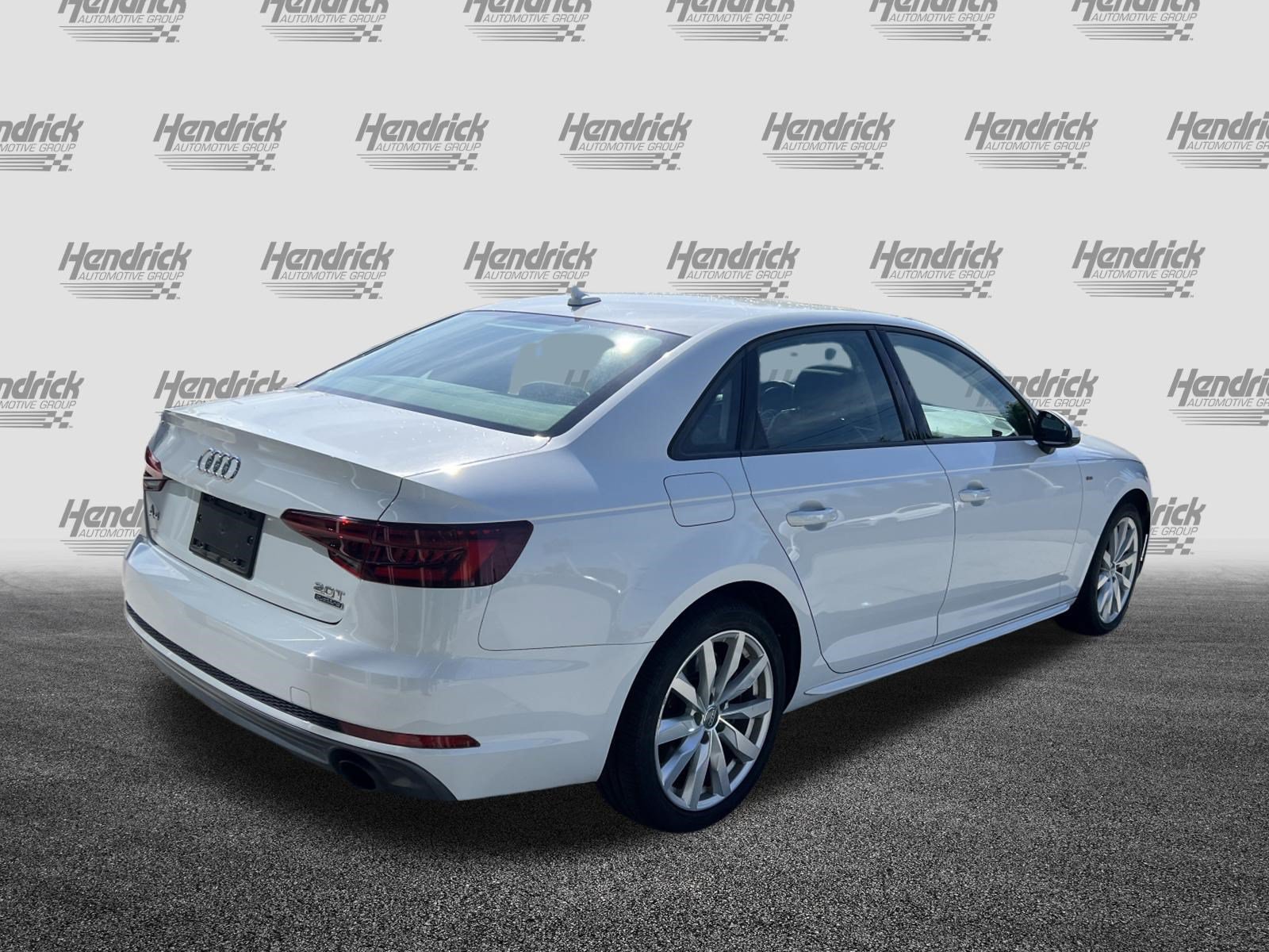 Used 2018 Audi A4 2.0T Premium w/ Convenience Package AWD/4WD image 10