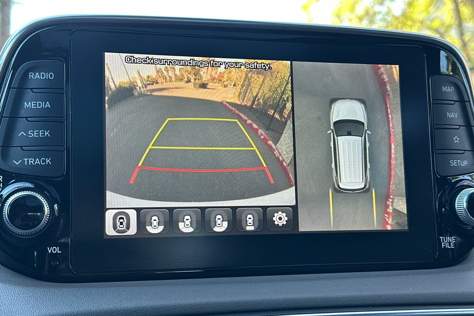 Used 2019 Hyundai Santa Fe FWD image 19