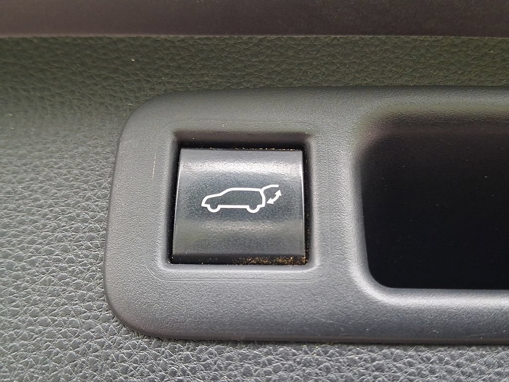 Used 2021 Toyota Highlander Platinum AWD/4WD image 30