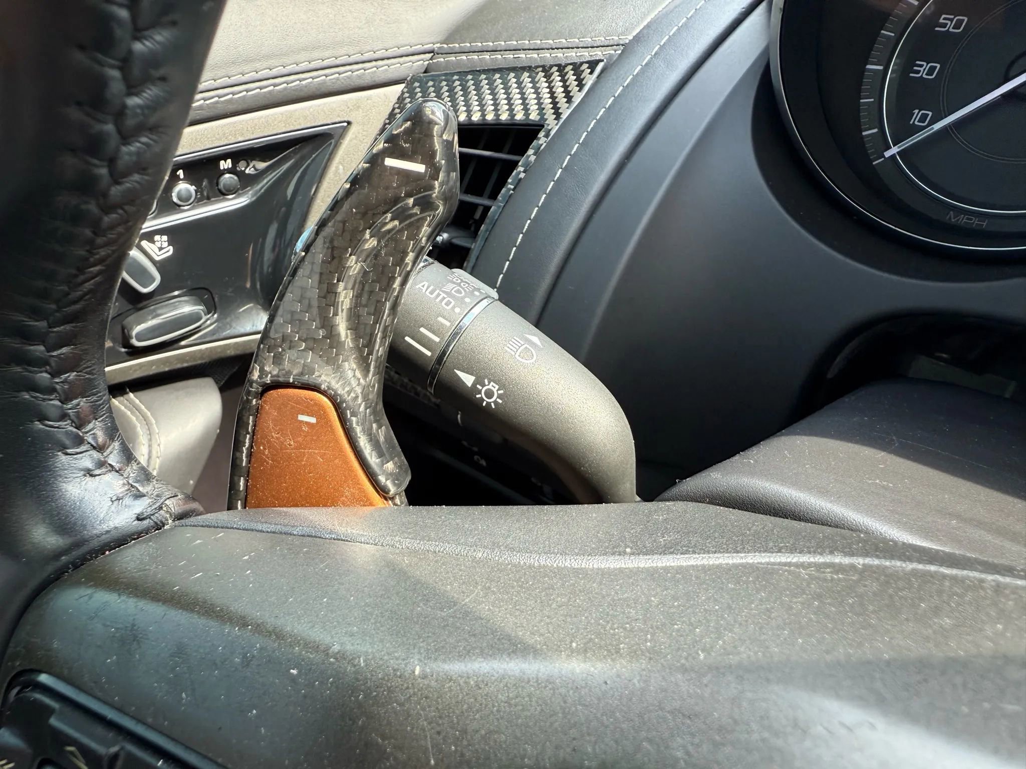 Used 2015 Jaguar F-TYPE R image 21