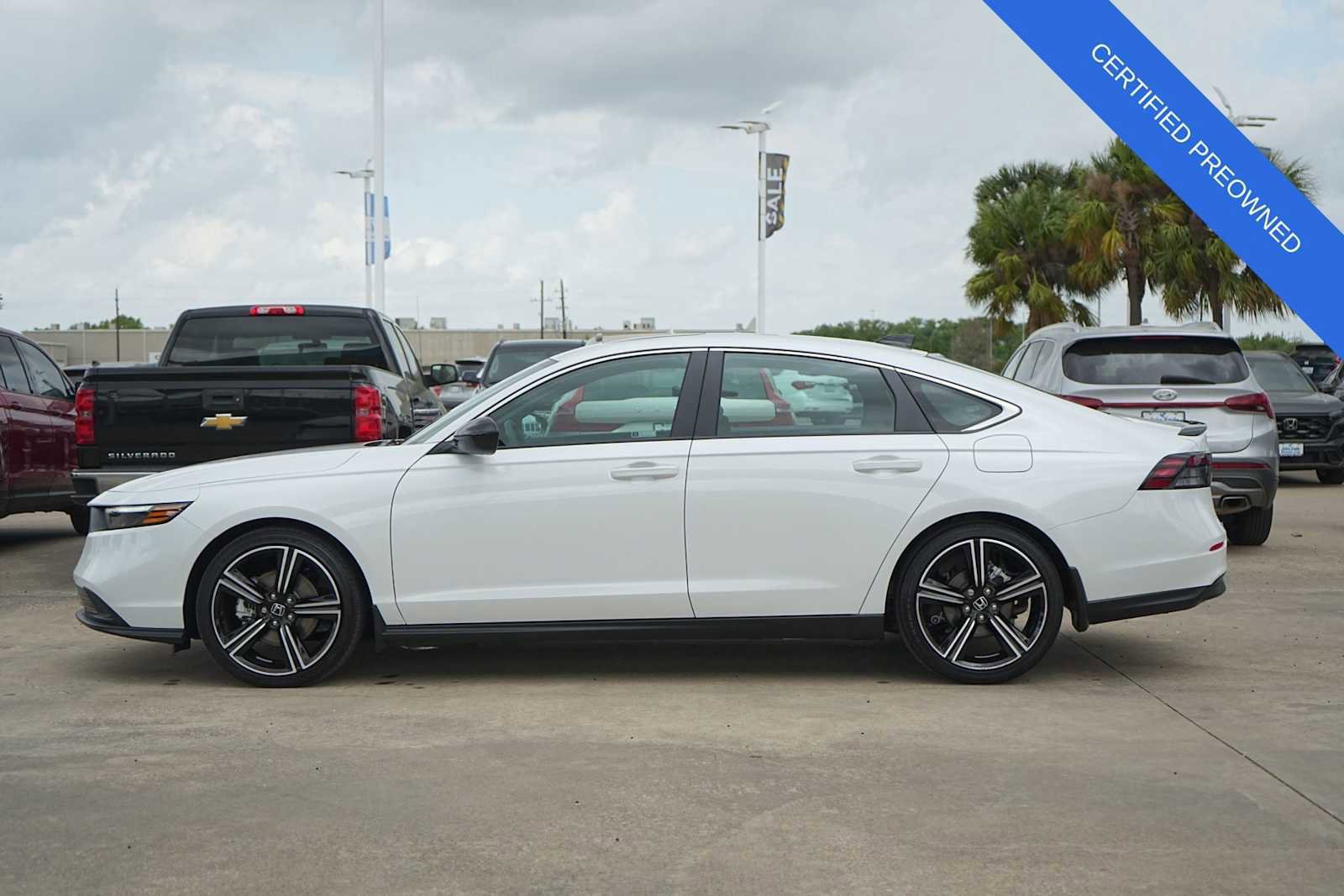 Certified 2025 Honda Accord Sport image 3