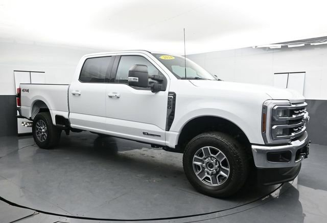 Used 2024 Ford F250 Lariat AWD/4WD image 2