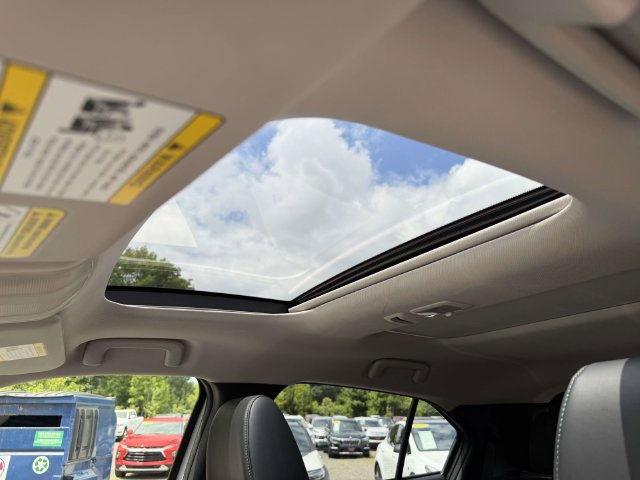 Used 2024 Mitsubishi Eclipse Cross SE AWD/4WD image 2