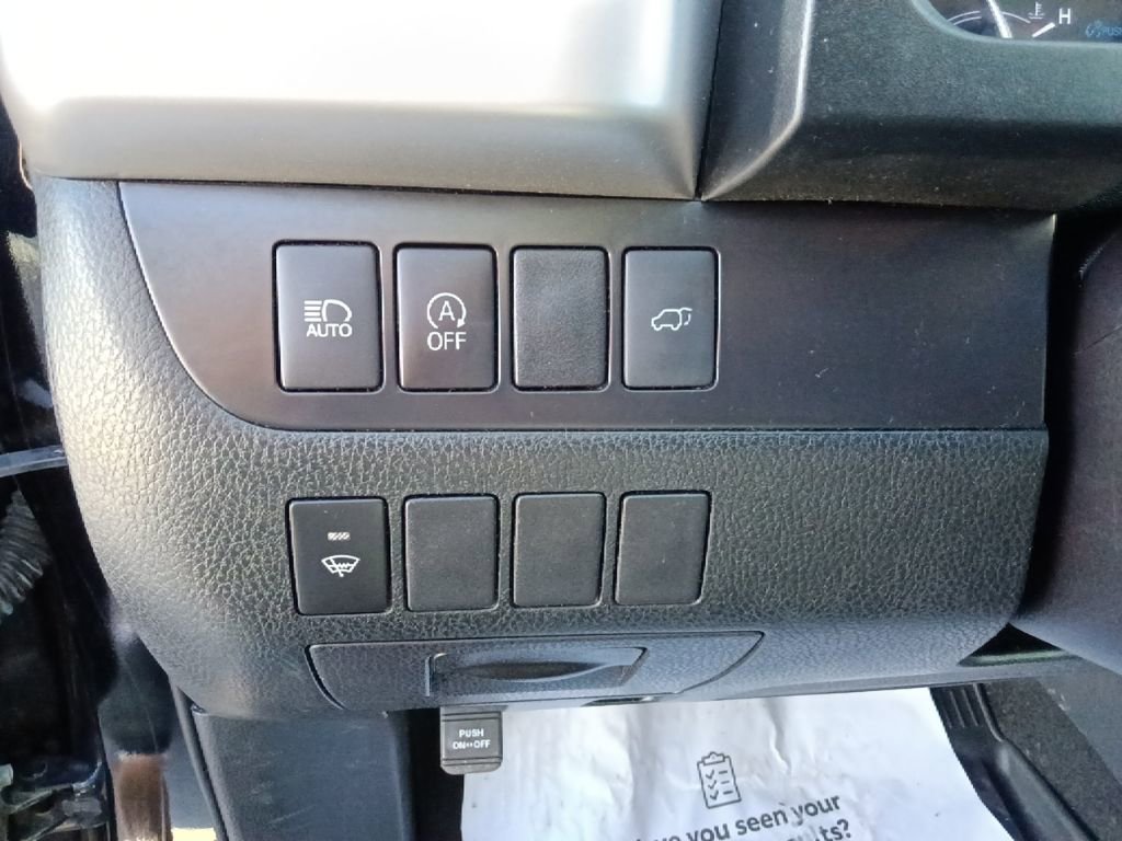 Used 2019 Toyota Highlander XLE AWD/4WD image 16