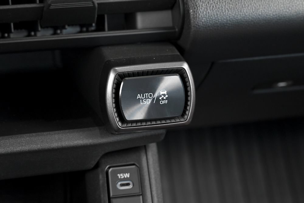 Used 2026 Toyota RAV4 LE FWD image 34
