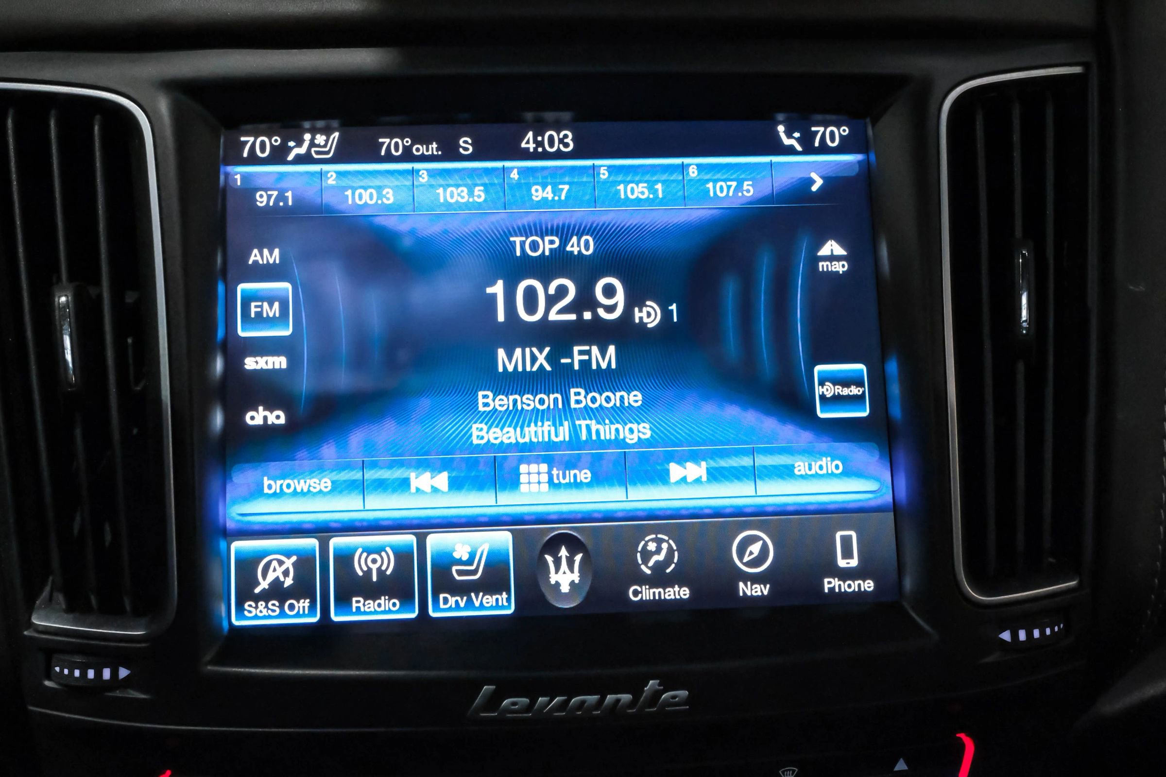 Used 2019 Maserati Levante GranLusso image 25