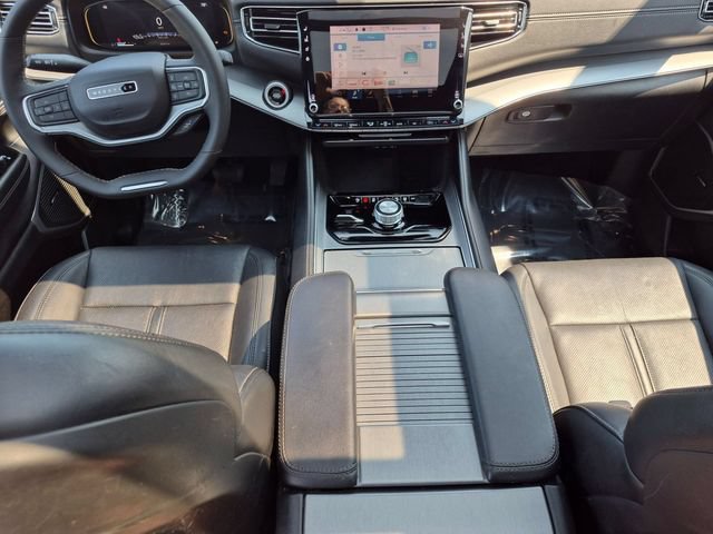Used 2023 Jeep Wagoneer Series II AWD/4WD image 26