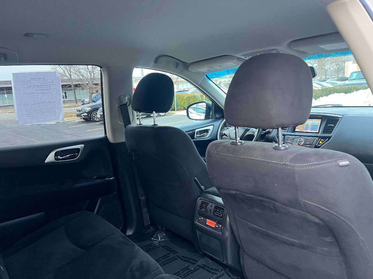 Used 2015 Nissan Pathfinder SV image 27