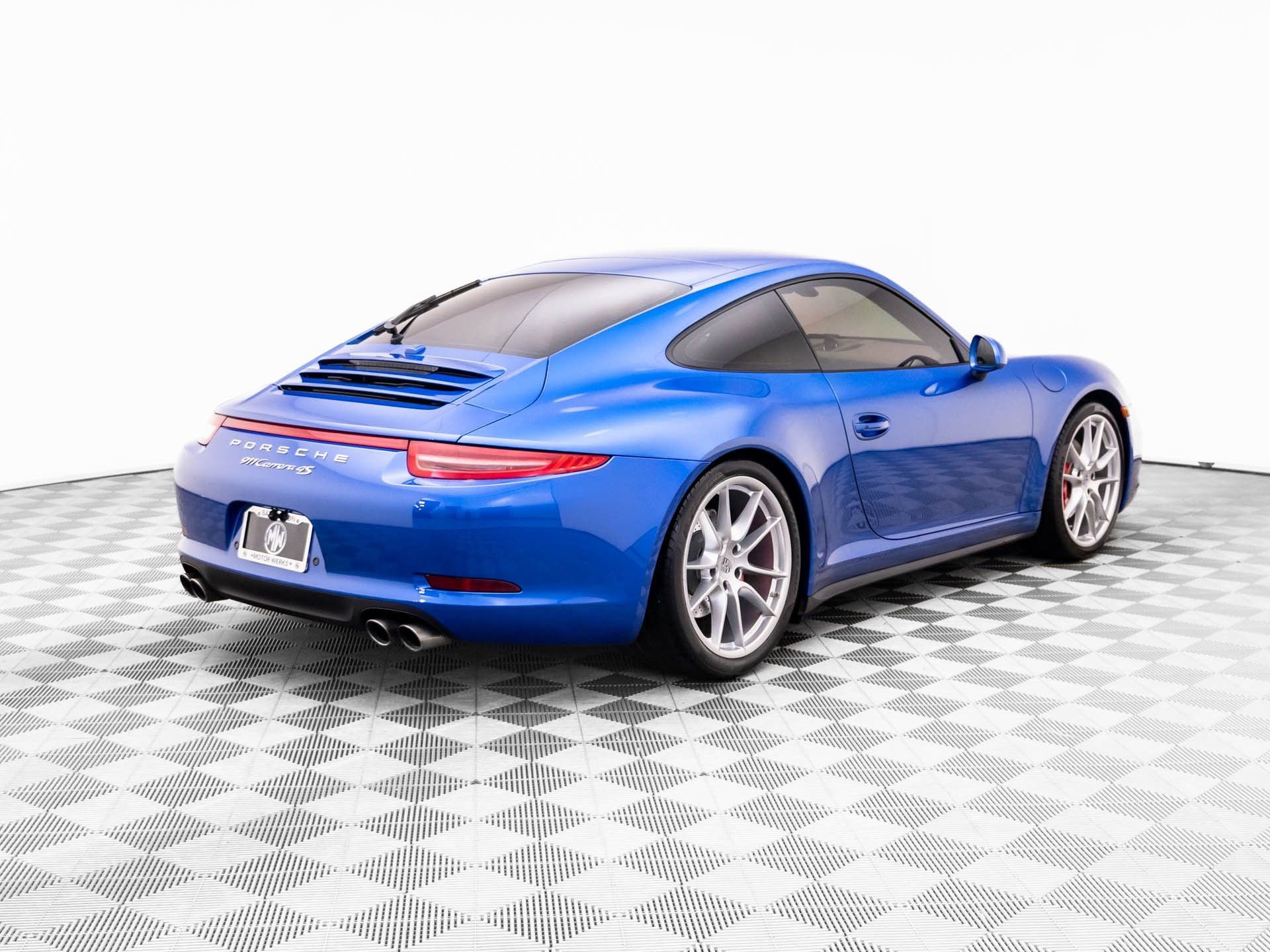 Used 2015 Porsche 911 Carrera 4S AWD/4WD image 8