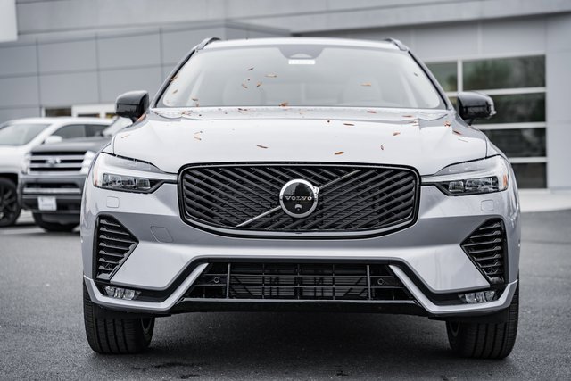 New 2026 Volvo XC60 B5 Ultra w/ Protection Package Premier image 2