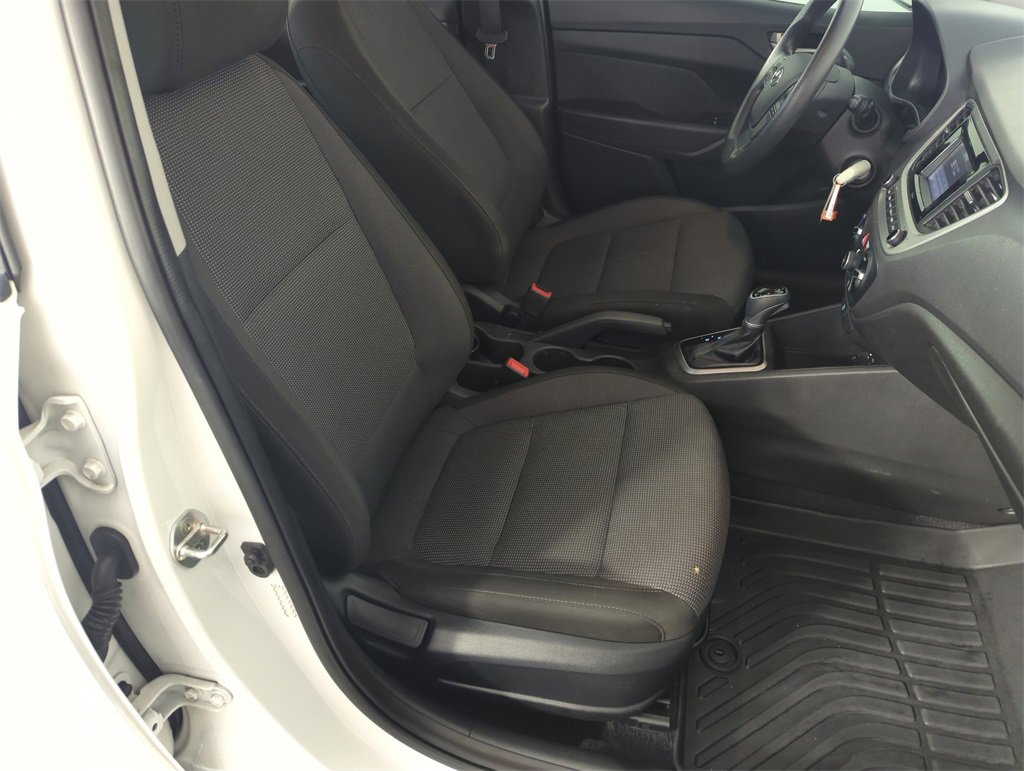 Used 2021 Hyundai Accent SE image 35