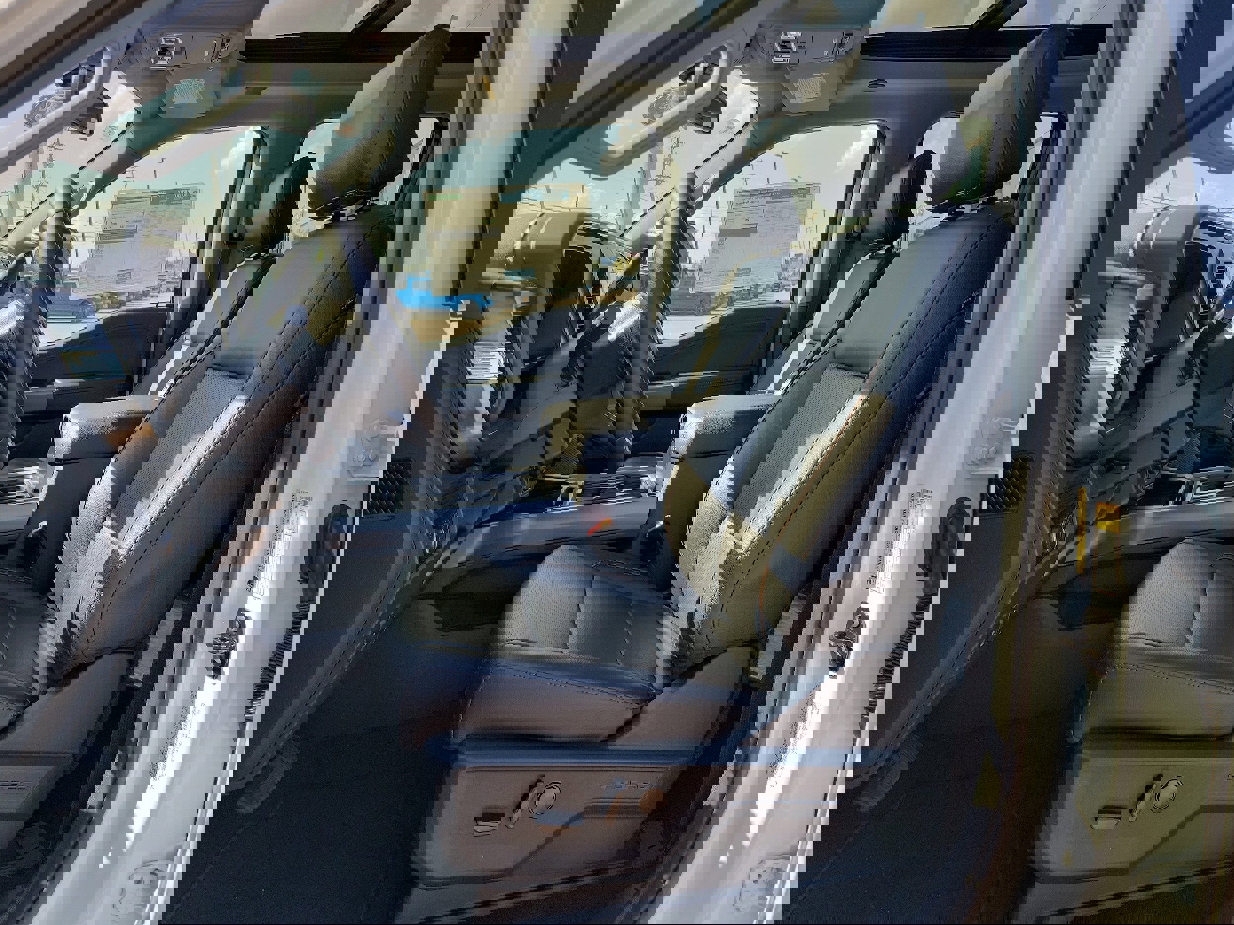 New 2026 Ford F250 Lariat w/ Lariat Ultimate Package image 27