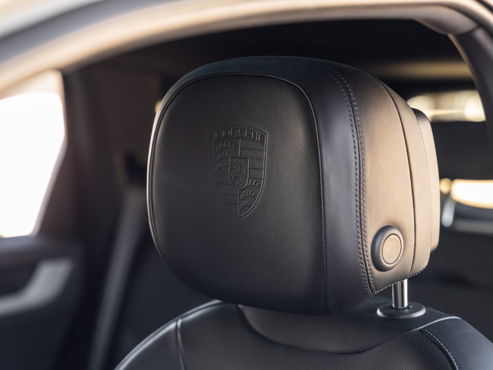 Certified 2024 Porsche Cayenne S image 29