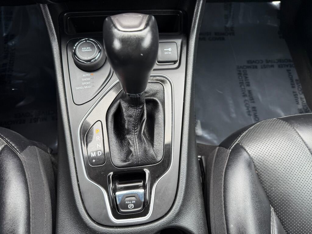 Used 2023 Jeep Cherokee Altitude Lux image 22