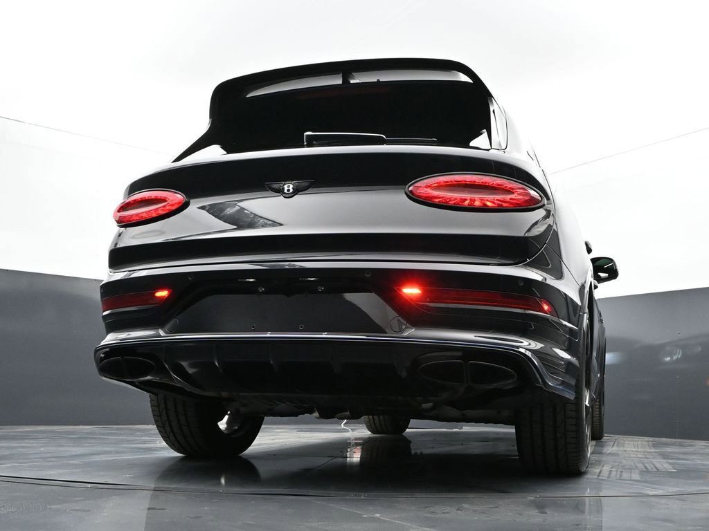 Used 2025 Bentley Bentayga AWD/4WD image 67