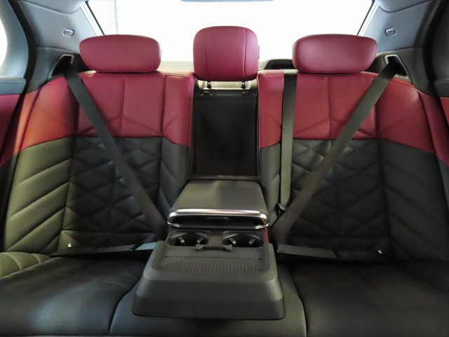 Used 2025 BMW 740i image 39