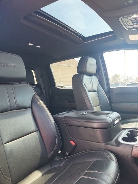 Used 2021 Chevrolet Silverado 1500 High Country AWD/4WD image 4