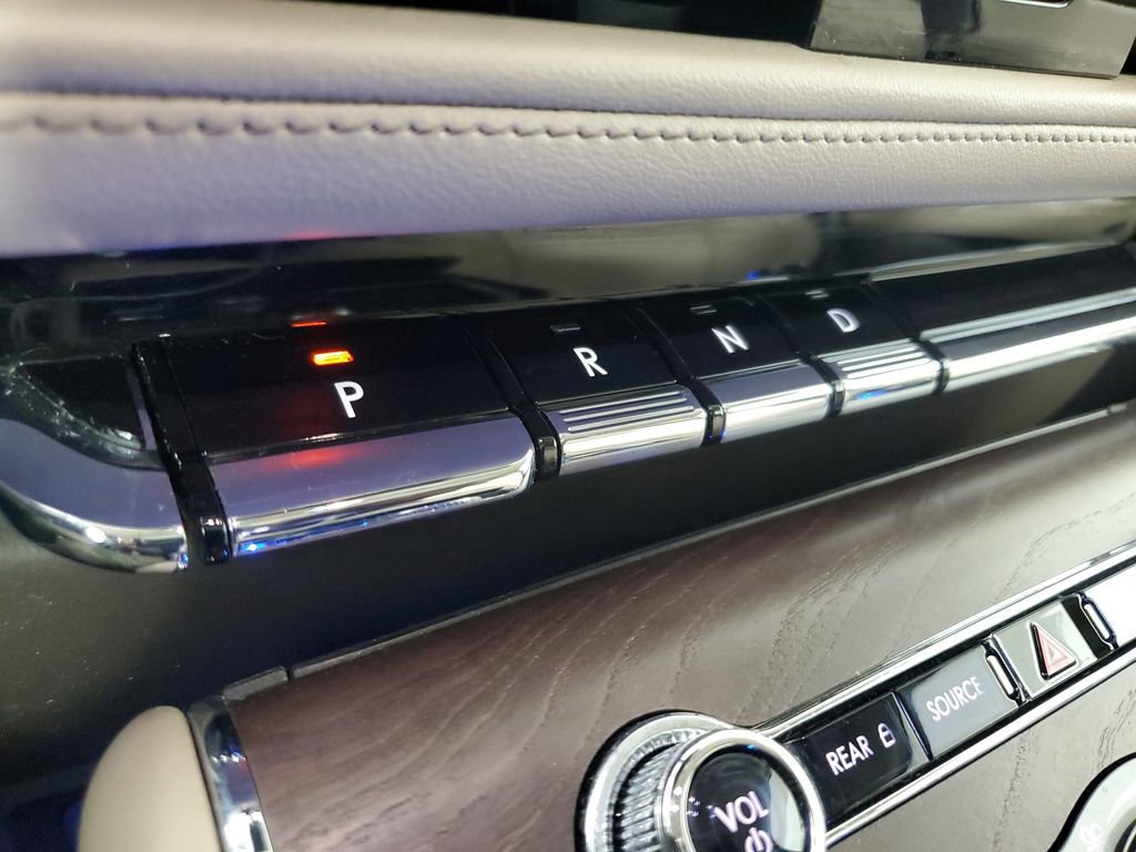 Used 2023 Lincoln Aviator Reserve w/ Equipment Group 201A image 31