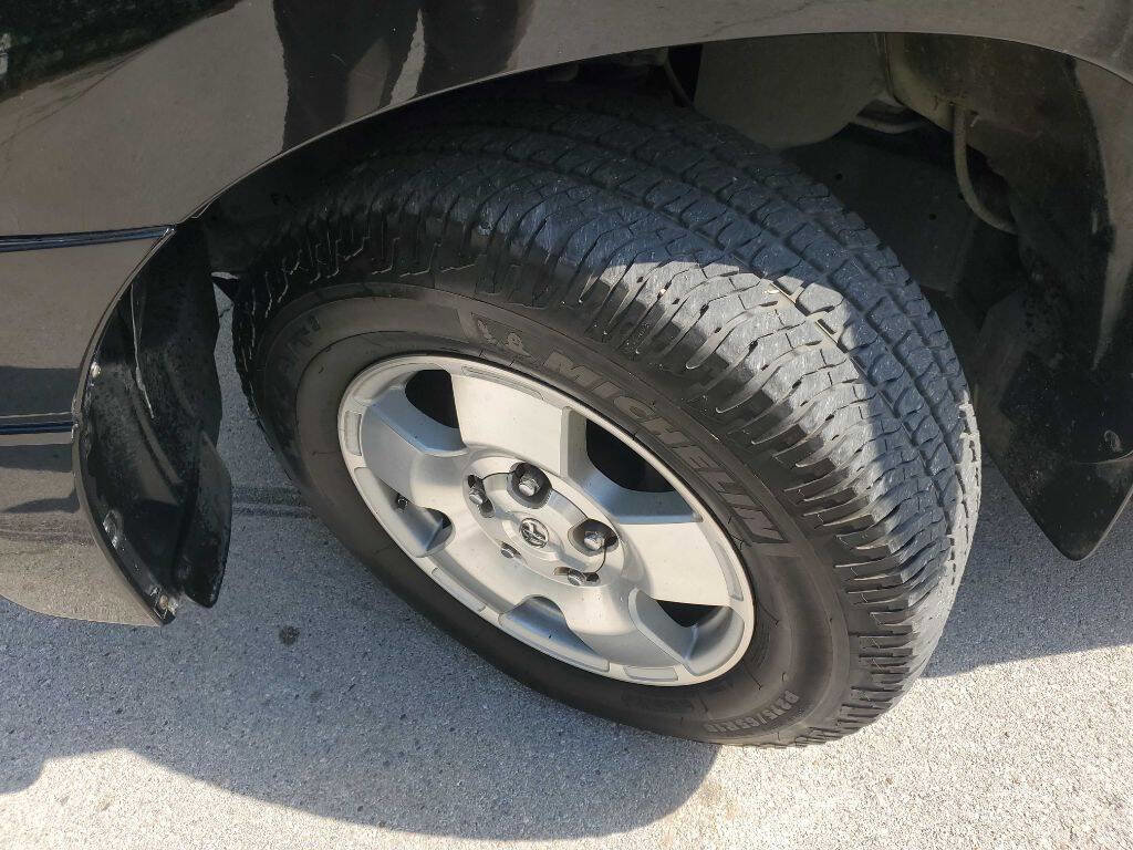 Used 2011 Toyota Tundra Limited image 13