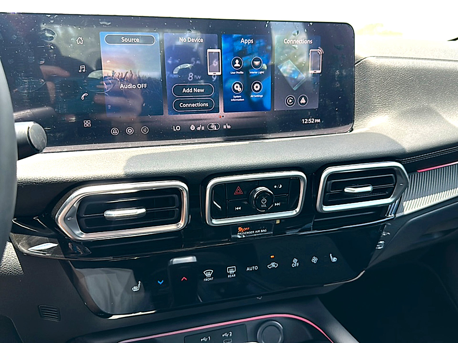 New 2026 Nissan Sentra SV w/ SV Convenience Package FWD image 22
