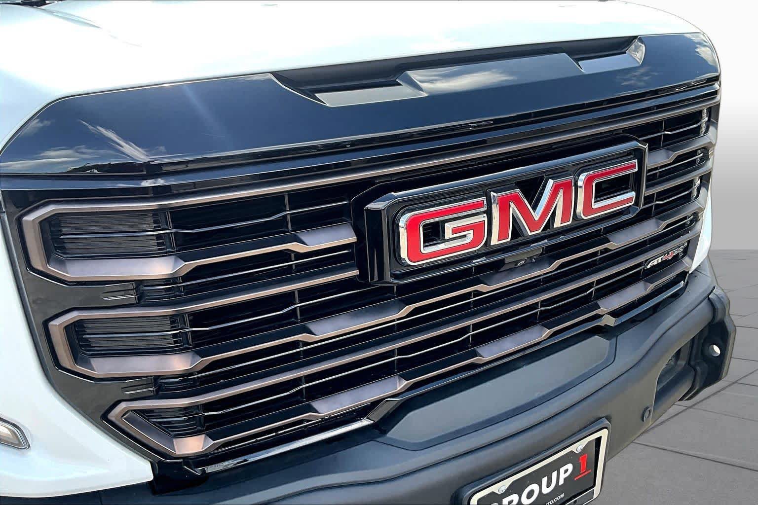 Used 2024 GMC Sierra 1500 AT4X w/ AT4X AEV Edition AWD/4WD image 59