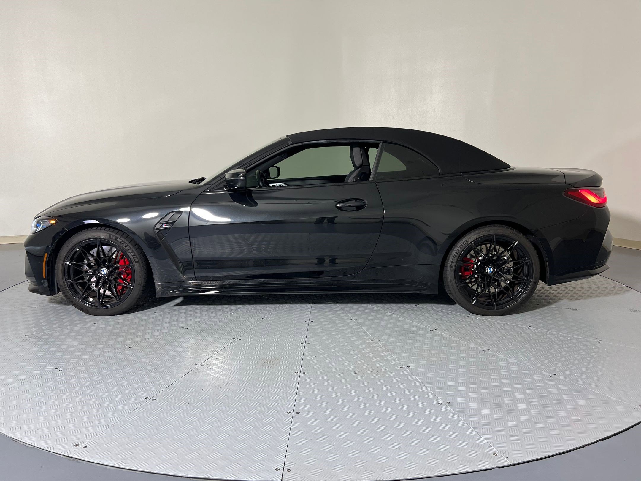 Used 2024 BMW M4 xDrive Competition image 37